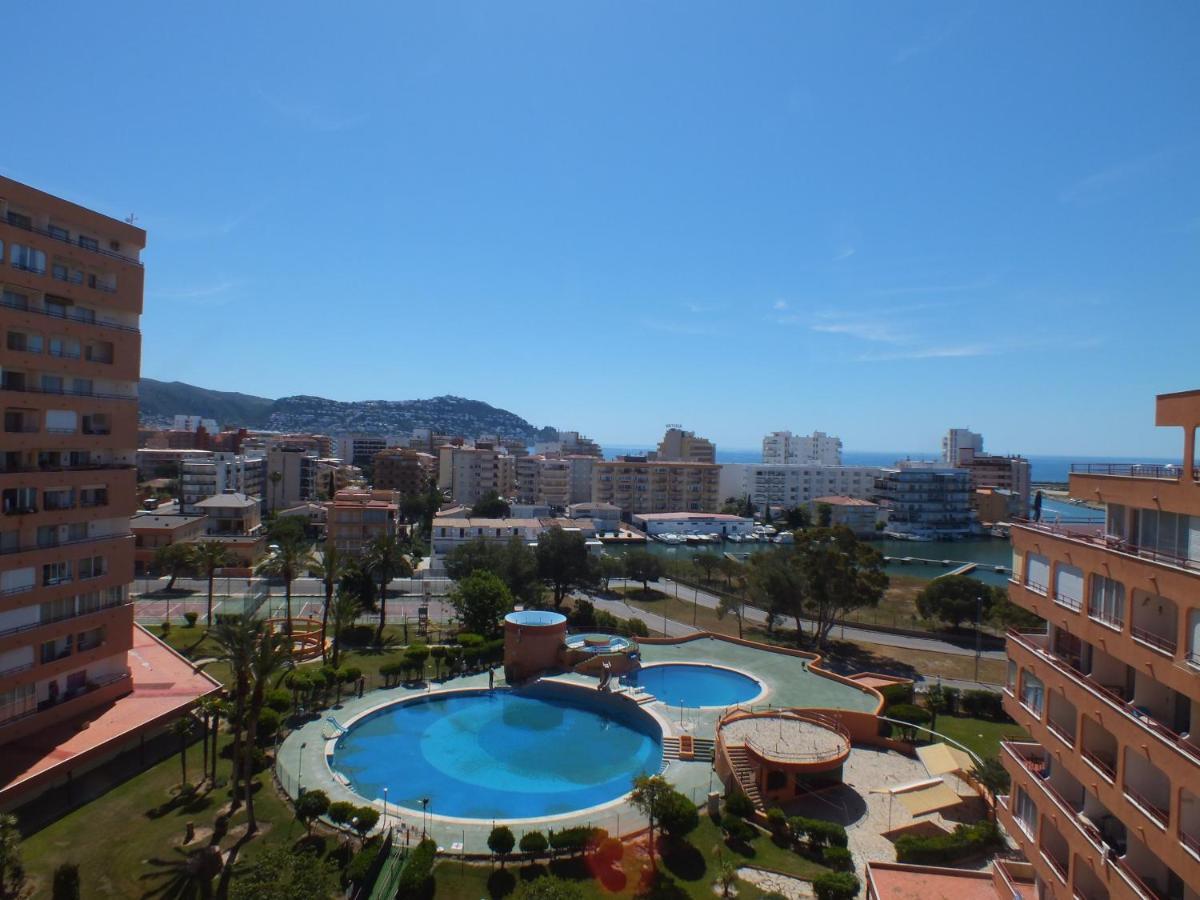 Rnet - Ir 7-42 Studios Roses Costa Brava Eksteriør bilde